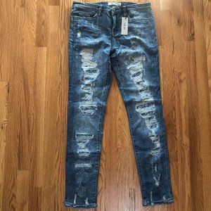 SL8 Distressed Jeans Size 28 NWT